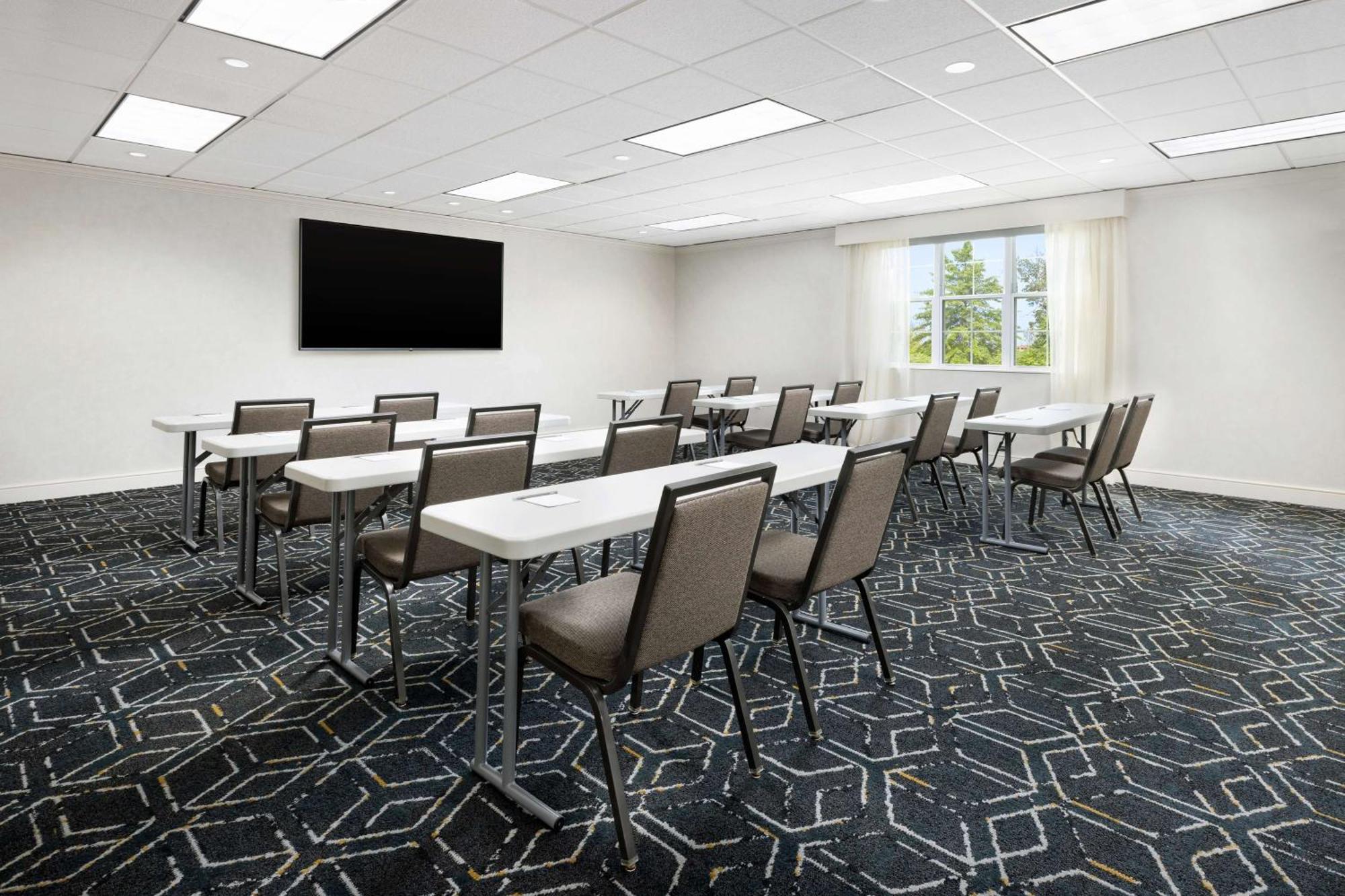Homewood Suites By Hilton Portsmouth Eksteriør bilde